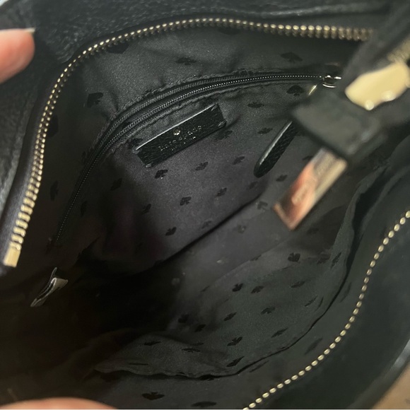 Kate Spade New York
LEILA TOP ZIP CROSSBODY Black Leather - Picture 11 of 16